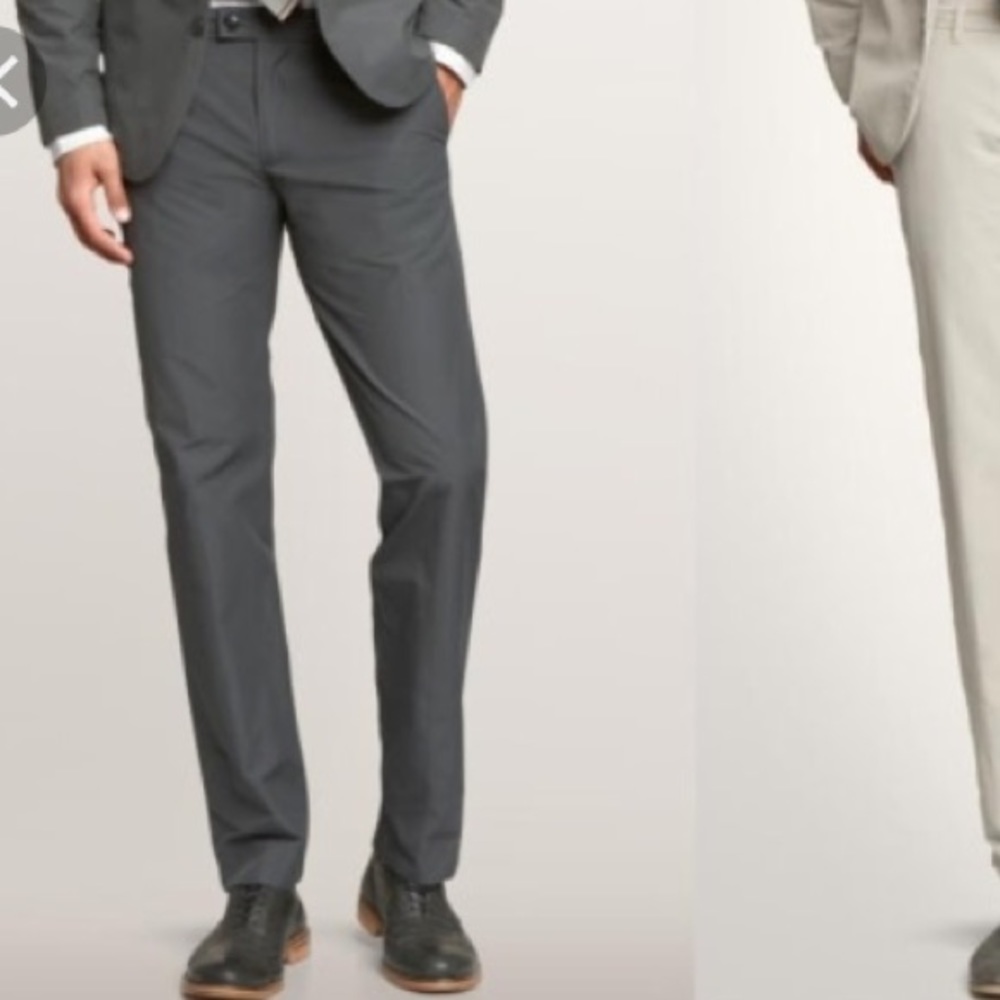 NWT Gap Khakis Tailored Straight Fit, Grey, 38x32